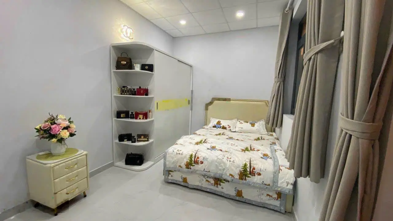 Bán nhà đường Đông Hồ, Phường 8, Tân Bình, nhà 3 tầng, sổ riêng, 65m2, hẻm xe hơi, 0896 465 ***