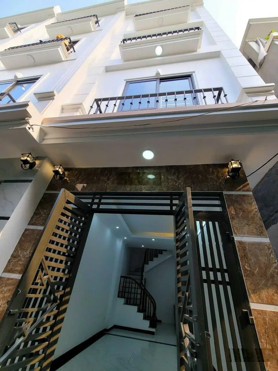 Nhà 4tầng *35m2 cực đẹp. vị trí đắc địa, gần trục chính. cách trung tâm hà đông 4km.giá chỉ 2,6x tỷ