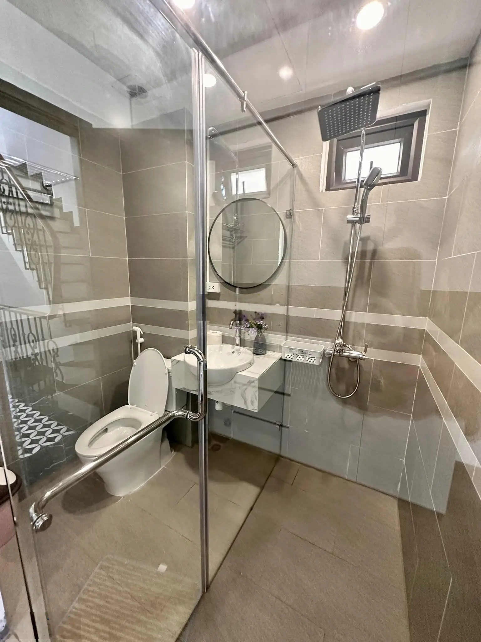 16B Bán NR 4PN, 4WC giá cực chất 12 tỷ, 40m2 tại Huỳnh Thúc Kháng, Đống Đa, Hà Nội