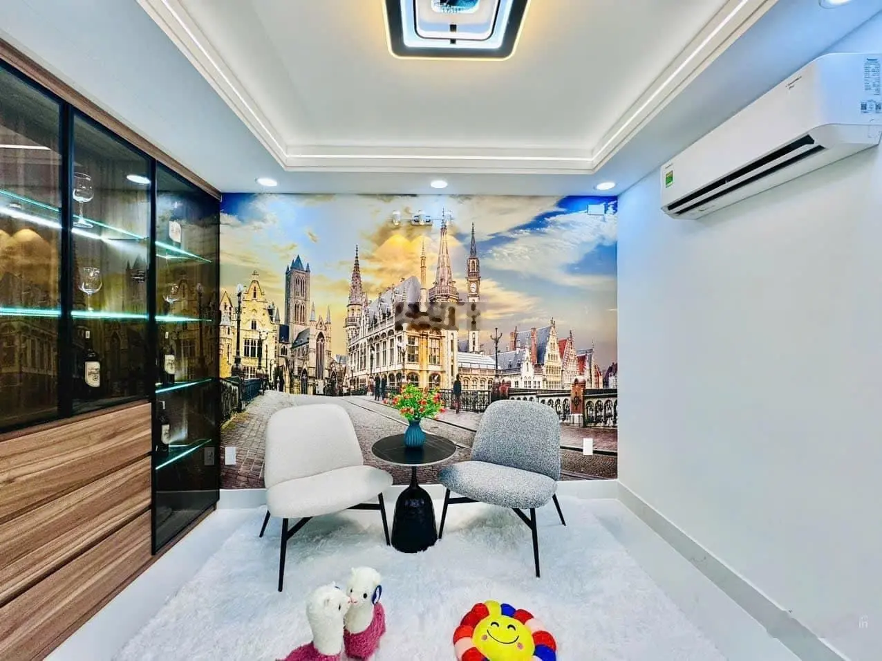 NHÀ NGỘPPP NGAY MẶT TIỀN Đ.BÙI VĂN THÊM P9 Phú Nhuận DT: 60m2 Giá 2ty3 .Có HĐ cho thuê 14tr/1th