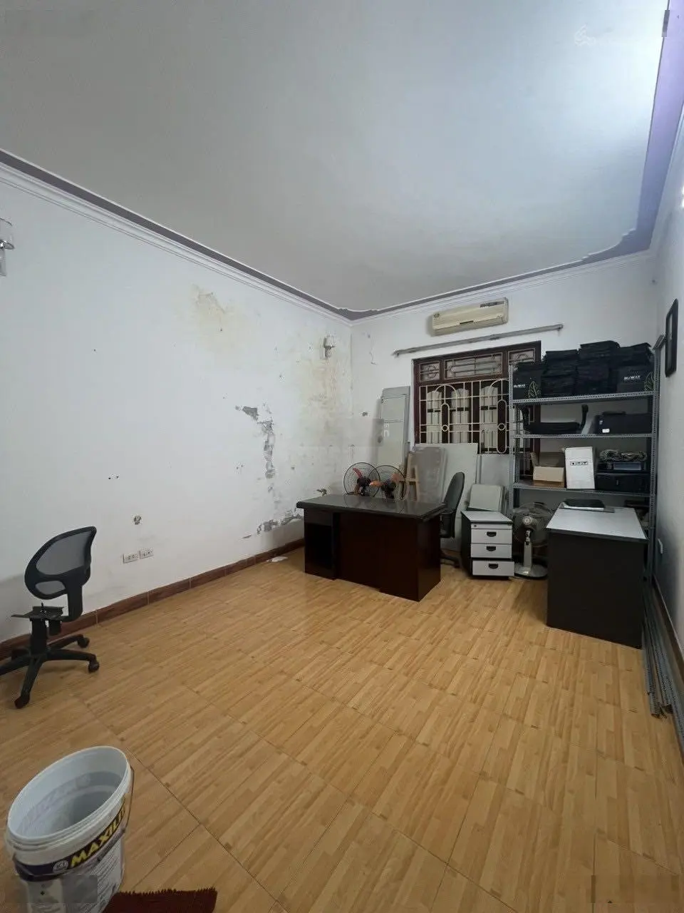 Nhà 2 mặt thoáng - 82m2 - 3 tầng - ngõ oto tránh + gara oto, thiện chí bán giá tốt