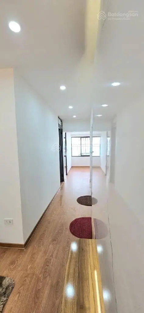 Bán căn TT Phương Mai - Đống Đa - lô góc - full nội thất - ở sướng - DT 60m2 giá 2.69 tỷ
