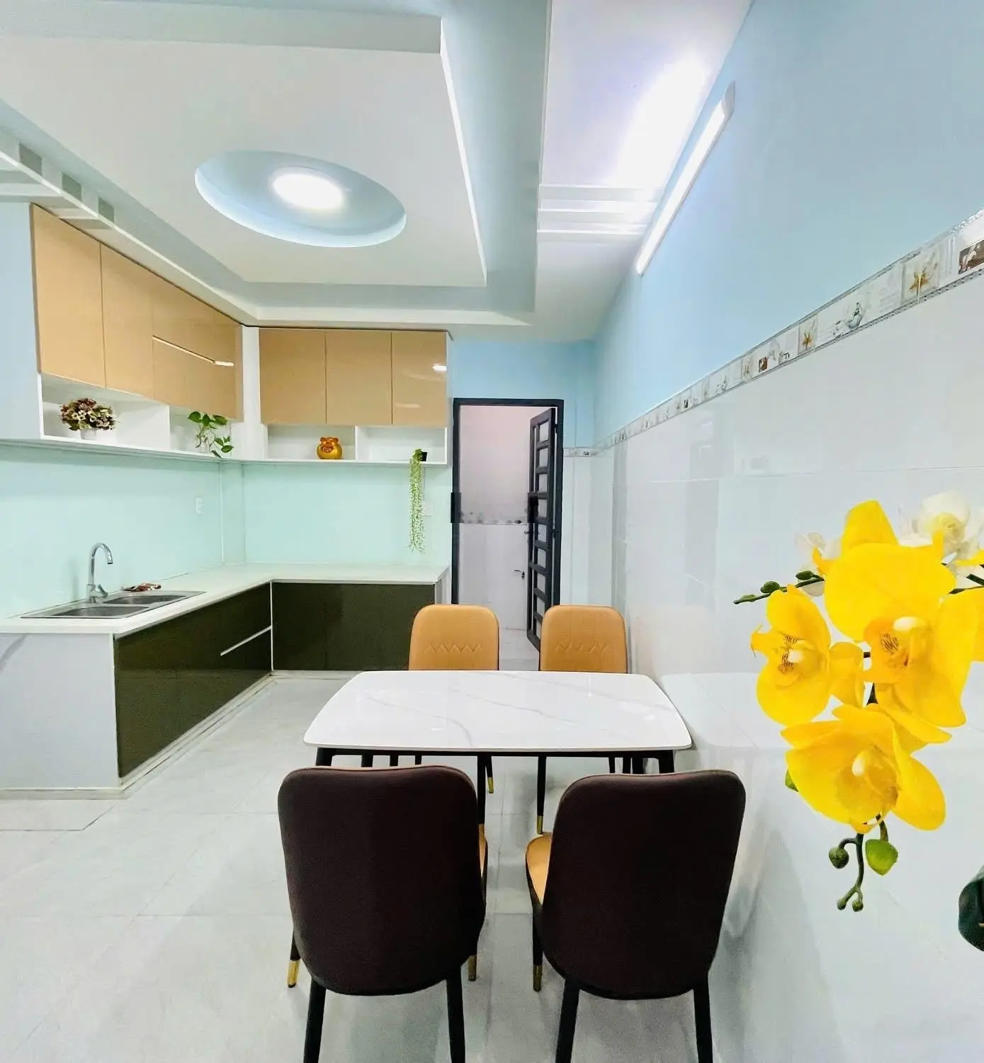 Chính chủ bán nhà giá 4tỷ320/85,2m2, đường Bàn Cờ-P3-Q3, ngay chợ Bàn Cờ. Nhà đang cho thuê 28triệu