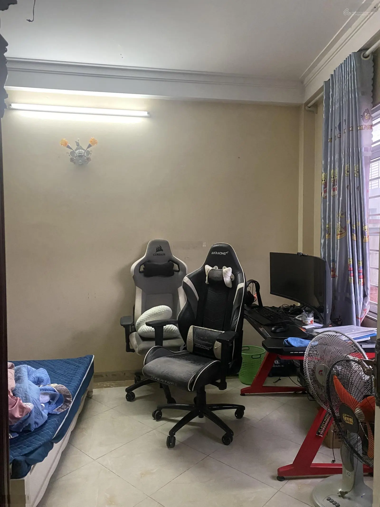Gia đình chuyển về quê nên cần bán nhà 40m2x4T Phúc Lợi thiết kế hiện đại cách phố 40m giá 4.85tỷ
