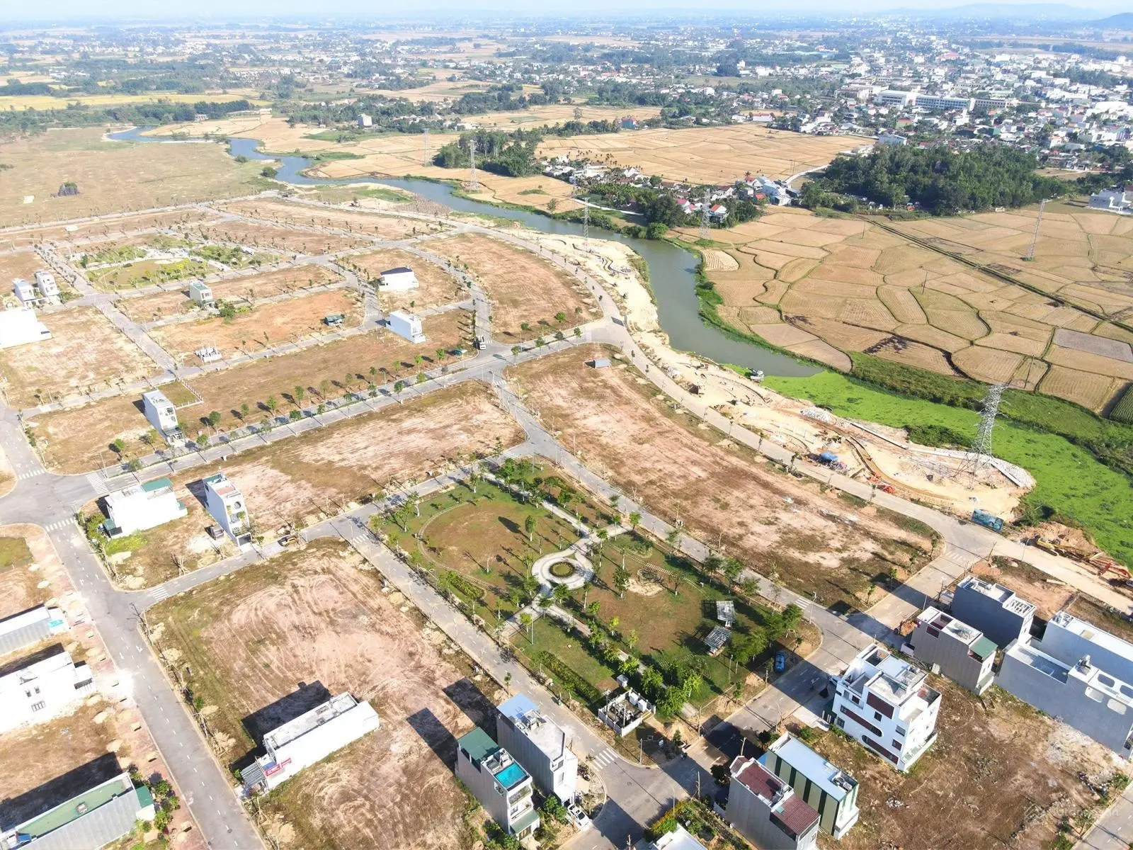 Cần bán đất nền dự án Phú Mỹ Quảng Ngãi với giá tốt, pháp lý rõ ràng, uy tín