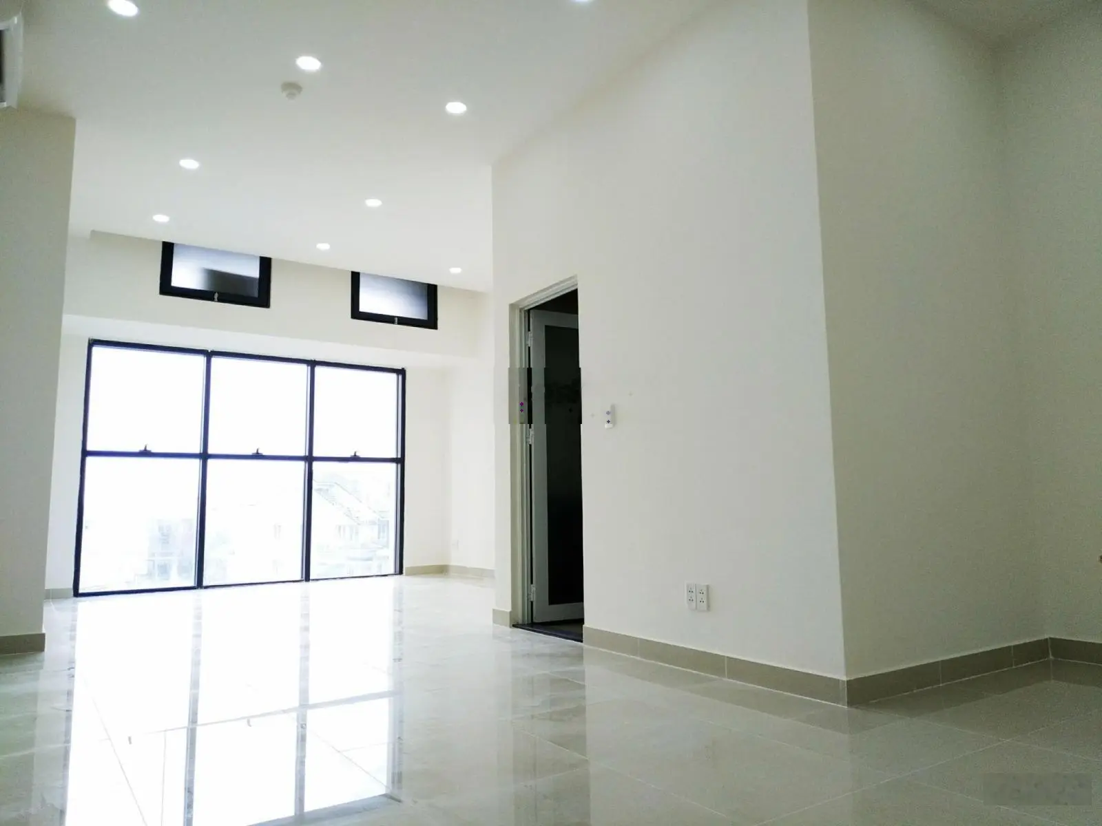 Officetel 44m2 cần bán nhanh dự án The Sun Avenue