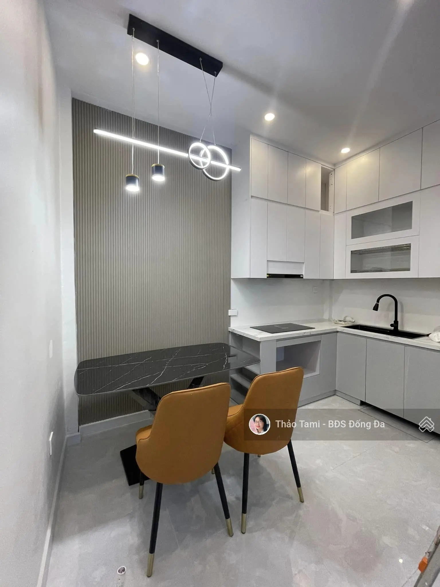 Siêu Hiếm! Bán nhà Tôn Đức Thắng, Đống Đa, gần phố, ngõ rộng, thoáng sáng 35m2*4T, xách vali về ở.