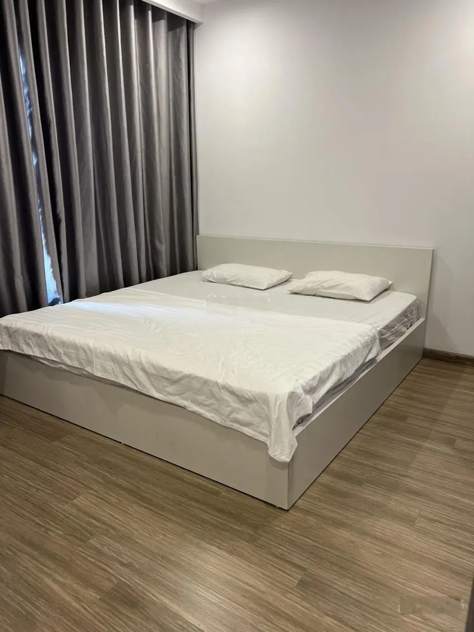 Bán căn hộ góc 3 ngủ 75m2 giá 3 tỷ 520 triệu sổ đỏ