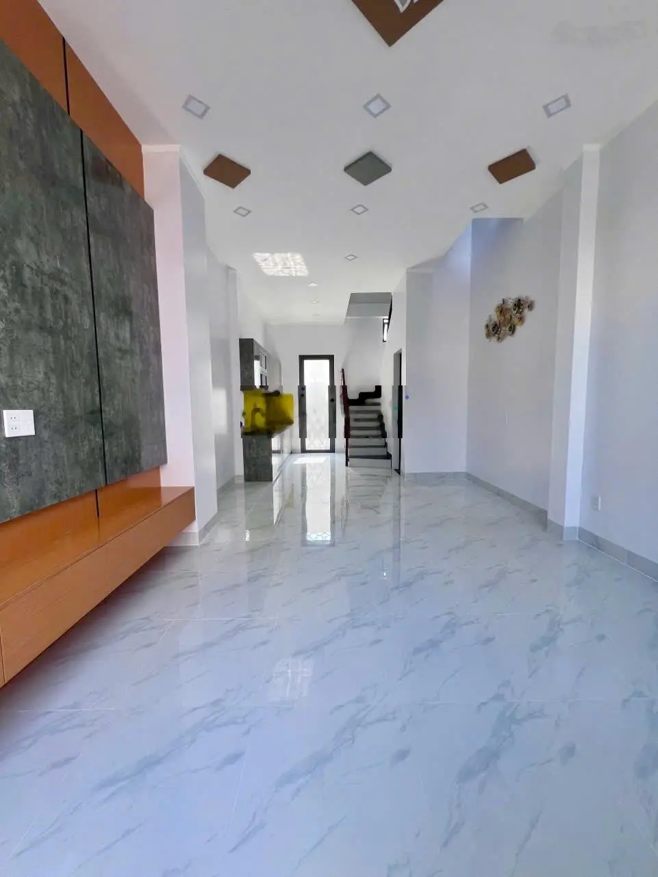 Bán Nhà 1trệt, 2lầu hẻm 47 Trường Lưu, P. Long Trường- TP. Thủ Đức.
