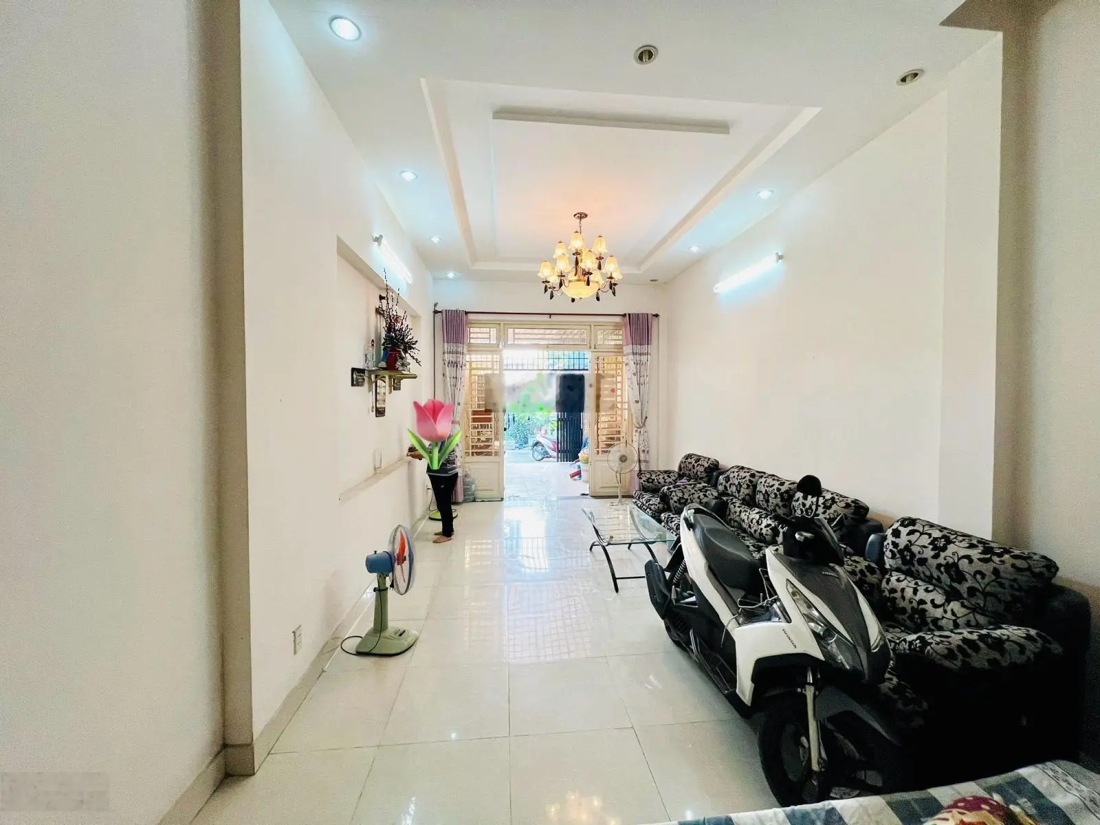 Bán Nhà Hẻm Xe Hơi, Phường Bình Trưng Tây, Quận 2 , Vị Trí Đắc Địa, Thiết Kế Hiện Đại