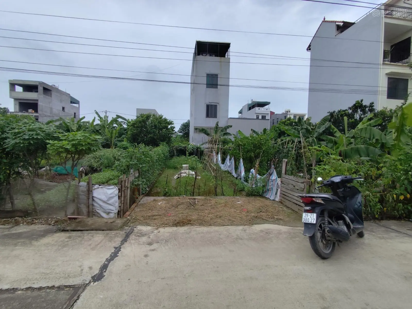 Bán nhanh mảnh đất khổ đẹp 64.8m2 mặt tiền rộng 4.32m xây nhà thoáng. Ngay gần đường 40m rẽ vào