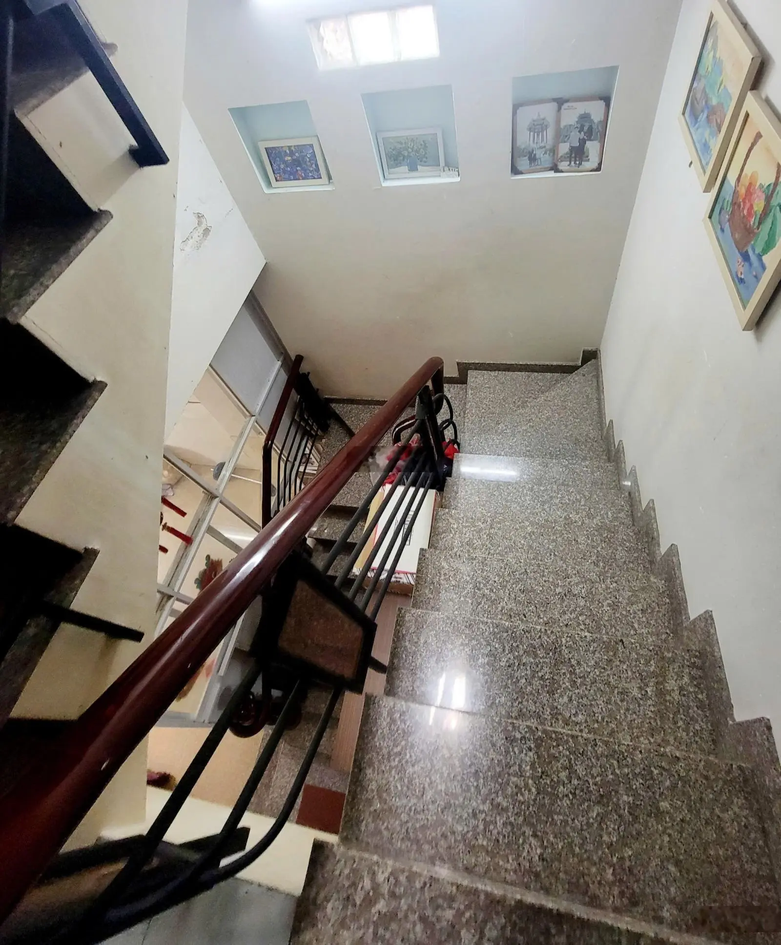 Nhà mới đẹp, (4x17m 3L 4pn 5wc), HXT 173/6D An Dương Vương, AL, QBT