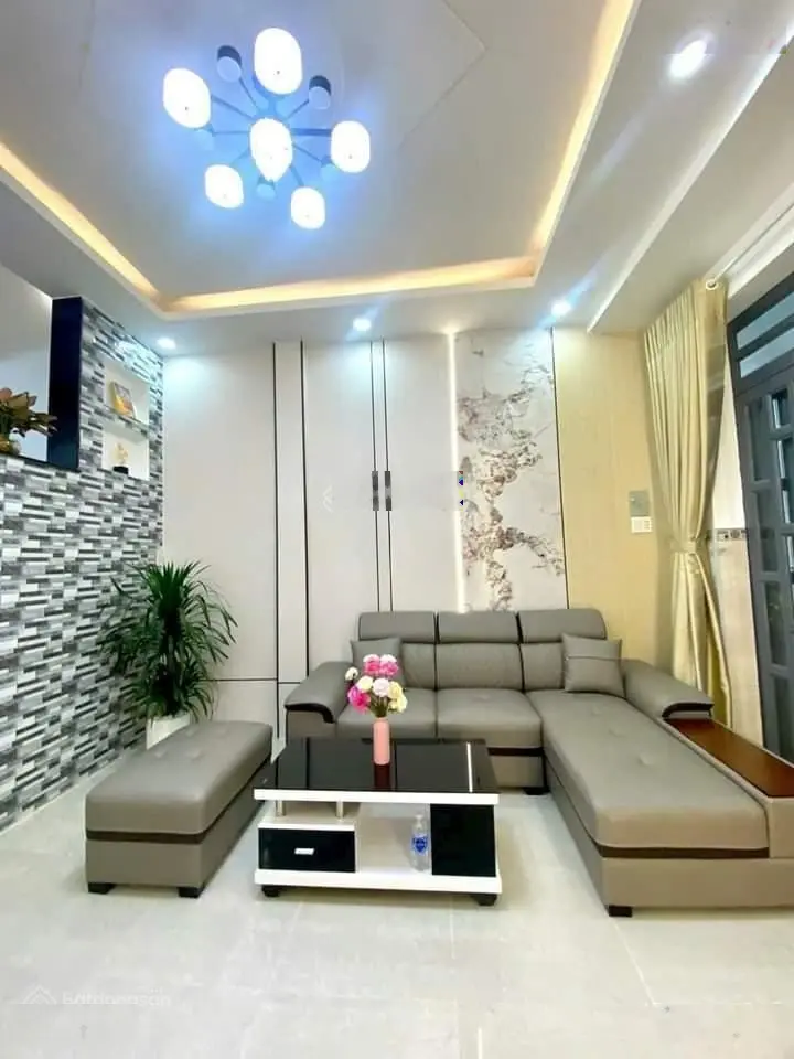 NHÀ MỚI XÂY - NGAY PHẠM VĂN CHIÊU - NHÀ 2 TẦNG - 57M2 - 2 PHÒNG NGỦ - GIÁ 4.85 T.Ỷ - CHỦ TẶNG FULL