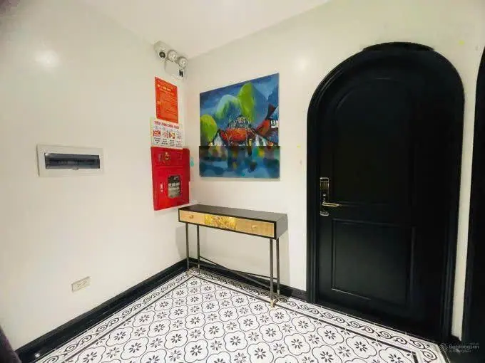 Bán toà nhà căn hộ 10 tầng diện tích 101m2 mặt tiền 8m full nội thất cao cấp khu phố Tây Hồ,Hà Nội