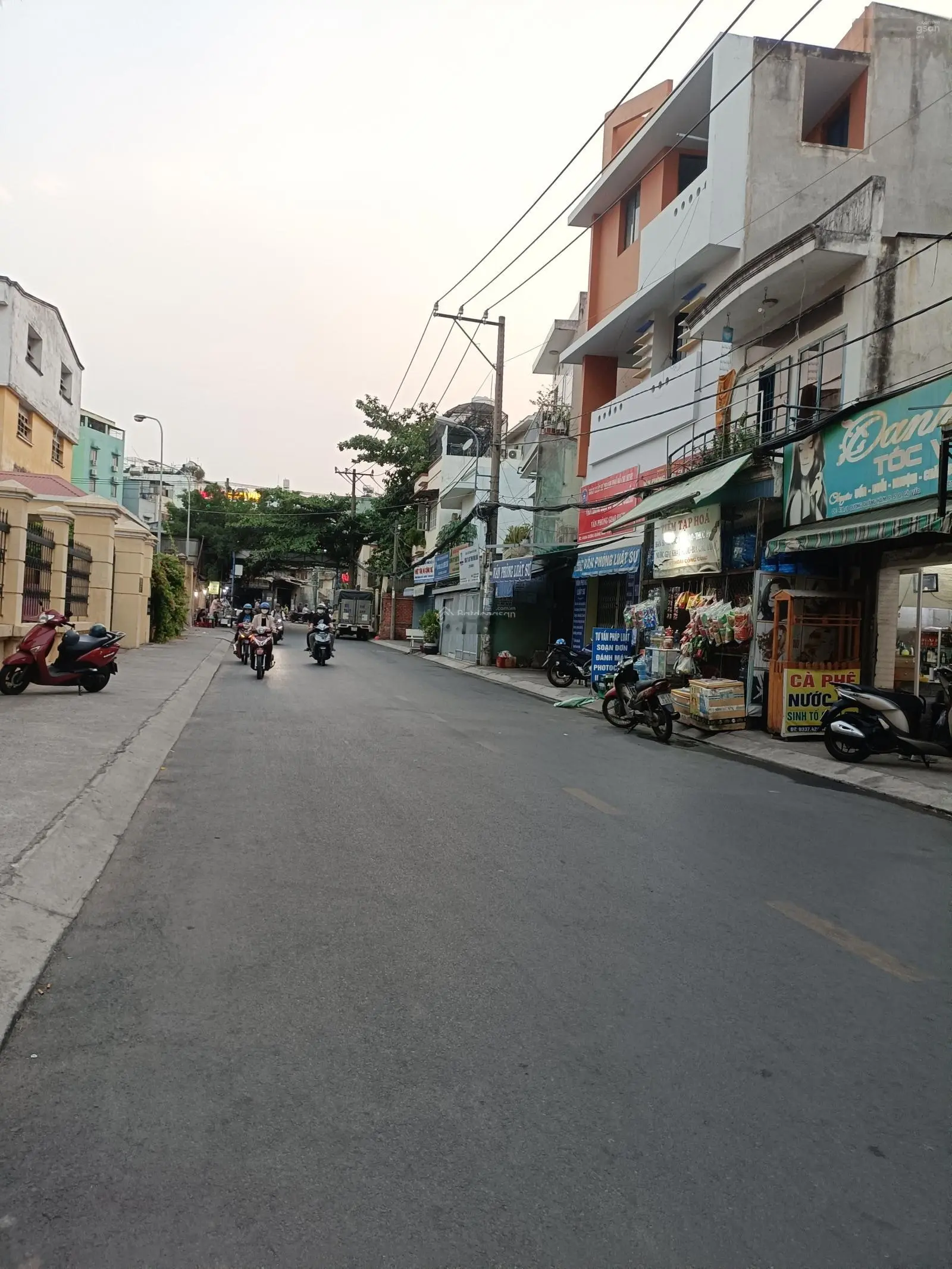 Cần bán gấp CHDV ngay, DQH, P5 Q Gò Vấp DT5,3*25 đúc 1 trệt 5 lầu, cho thuê 128 tr/th, giá 23,5 tỷ