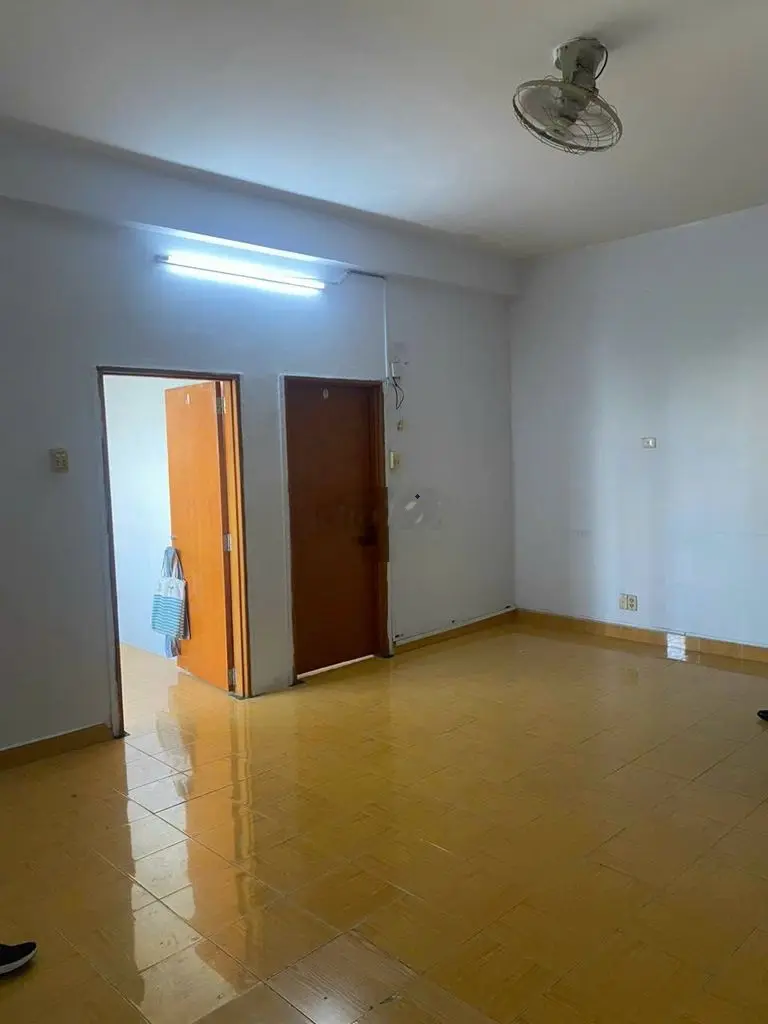 Bán gấp chung cư Bưu Điện Lý Thường Kiệt Q.10 giá rẻ.