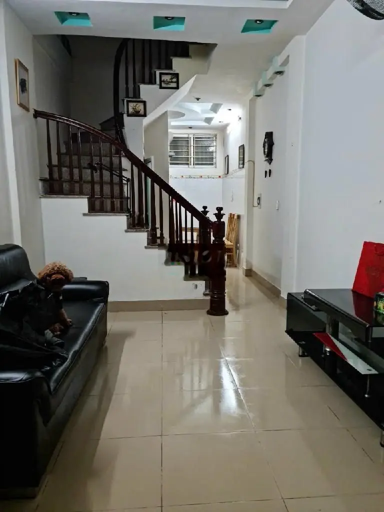 Cần bán nhà Đại Từ 40m x4 ngủ nhà mới đẹp ở ngay giá 5 tỷ 8