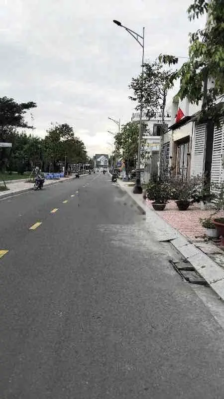 Bán đất khu công viên đài truyền hình
