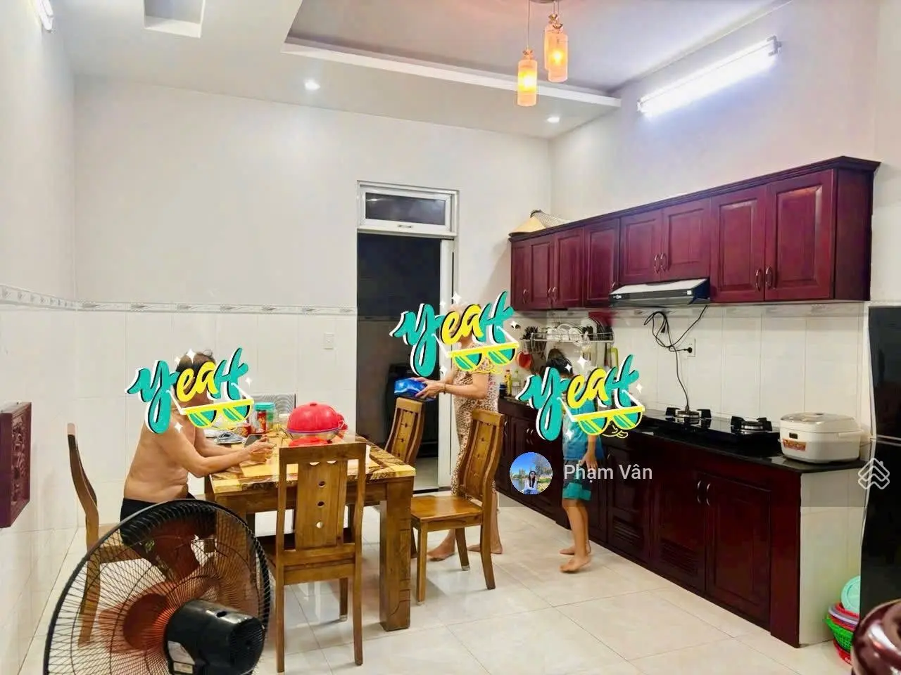 Nhà đẹp 3 Tầng kiên cố chưa qua đầu tư - HXH gần trường Đại học Ngân hàng - Dt 64m2 - sổ hoàn công
