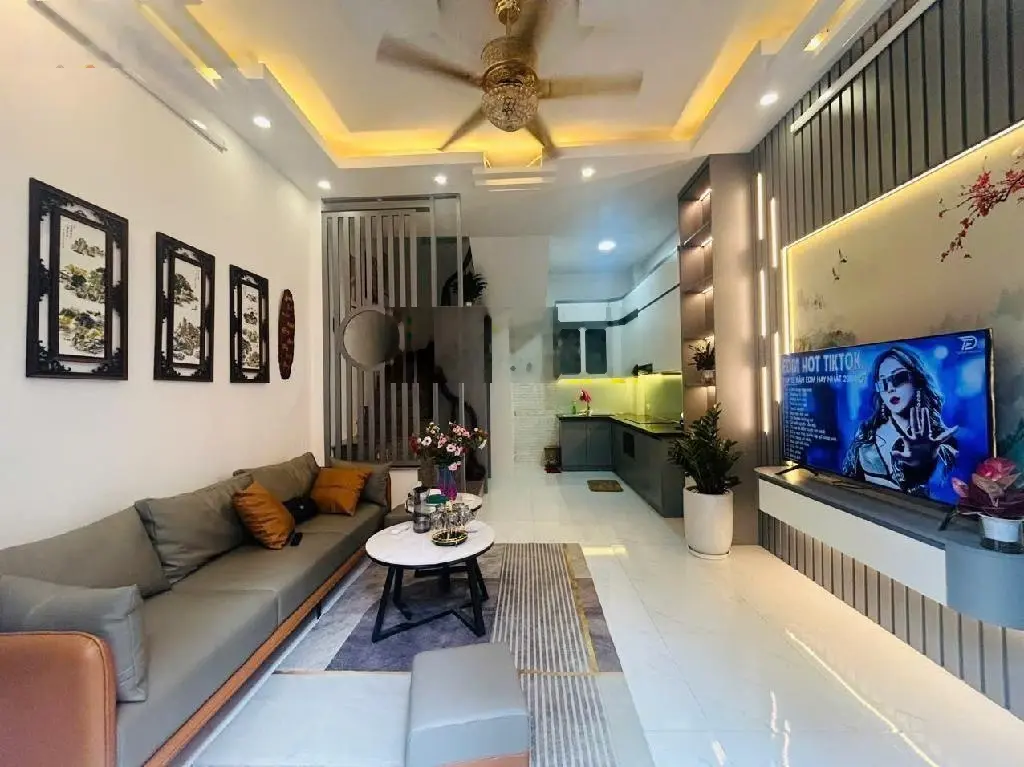 Cực phẩm Tân Khai, Dương Văn Bé, nhà đẹp 45m2, 5 tầng - 3 thoáng - ô tô ngần nhà giá 6,3tỷ