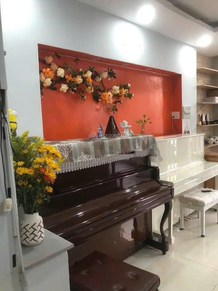 Đẳng cấp - sát mặt tiền Phan Đăng Lưu - P. 3 - Bình Thạnh. Ngang to (6x9m) 2 tầng + 3PN + HĐT 29tr