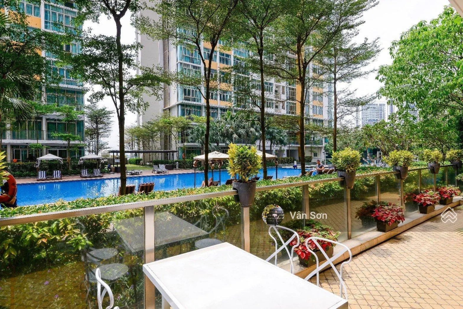 Độc nhất! Căn hộ sân vườn siêu hiếm căn bán ngay tầng tiện ích view trực diện hồ bơi giá chỉ 13tỷ5