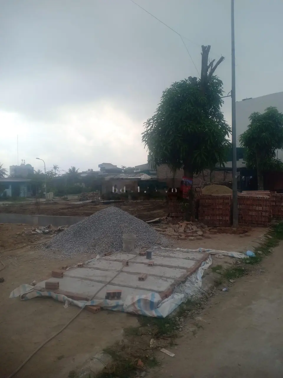 BÁN LÔ ĐẤT HÀNG CAU NGAY TRUNG TÂM TPTH GIÁ TỐT