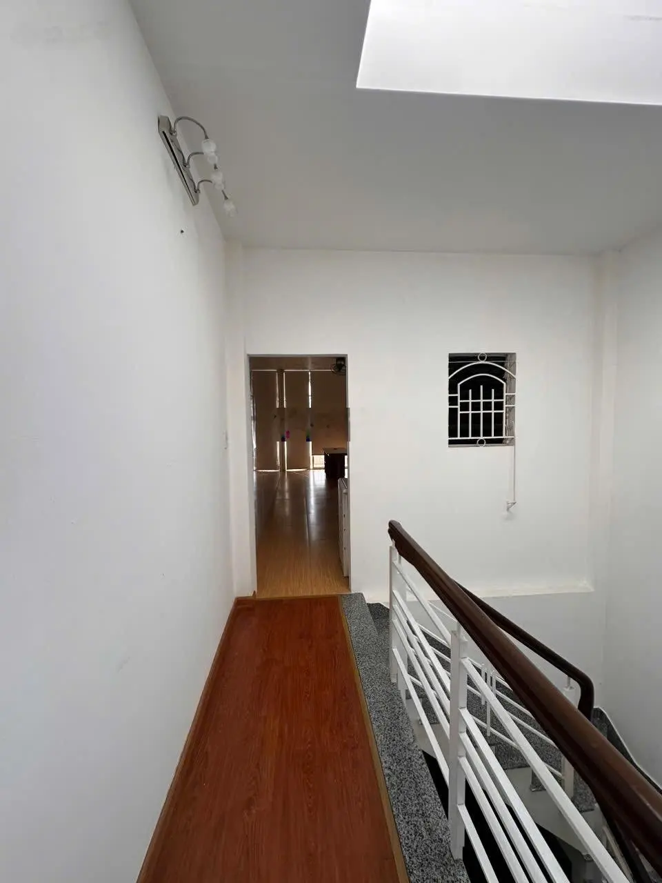 Bán nhà 2 mặt tiền trước sau đường Mê Linh, phường Tân Tiến, tp. Nha Trang ( gần NTMK)