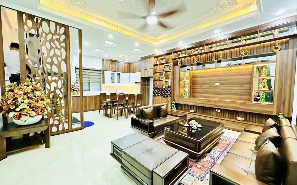 HX Văn Tiến Dũng, 65m2, 5 tầng, ôtô qua nhà, 10 tỷ có thương lượng
