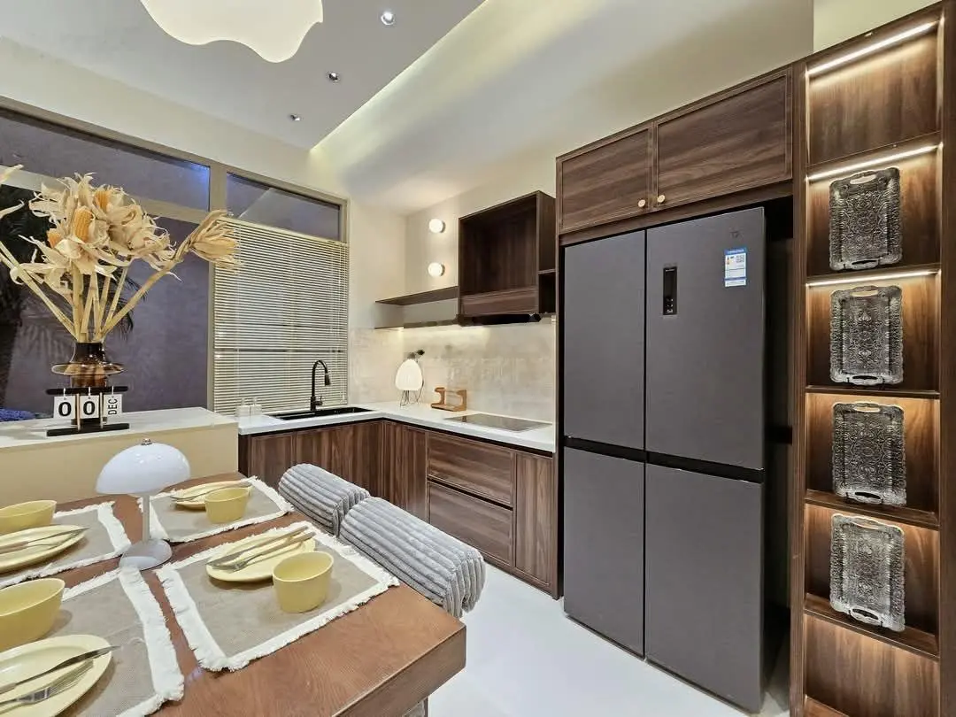 NHÀ ĐẸP 3 tầng full nội thất sang trọng đường HOÀNG DIỆU