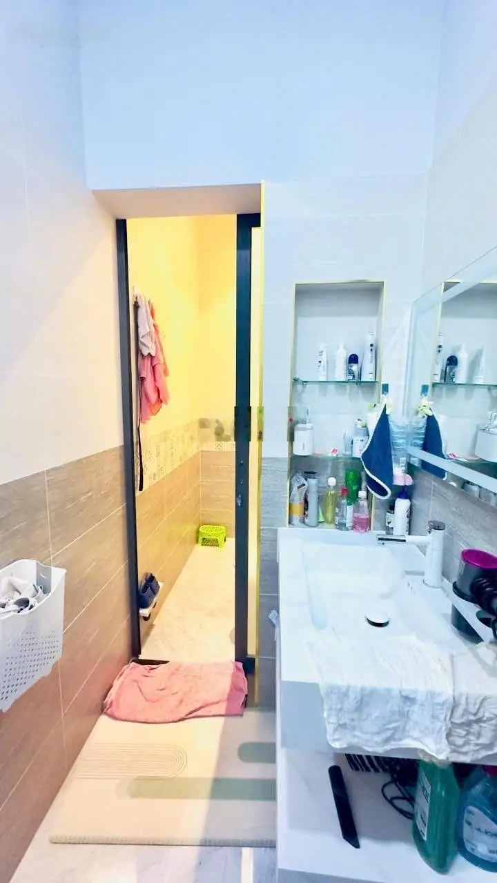 Bán nhà 1 trệt 1 lầu - Trường Thọ, Thủ Đức - giá chỉ 4tỷ6