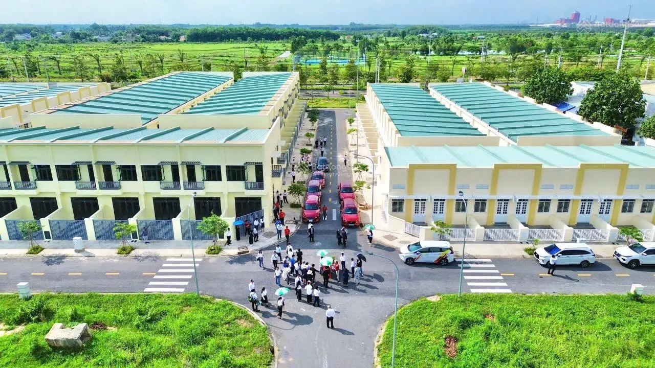 Bán shophouse tại Đôn Thuận, 1,2 tỷ, 70m2, giá cực chất hot