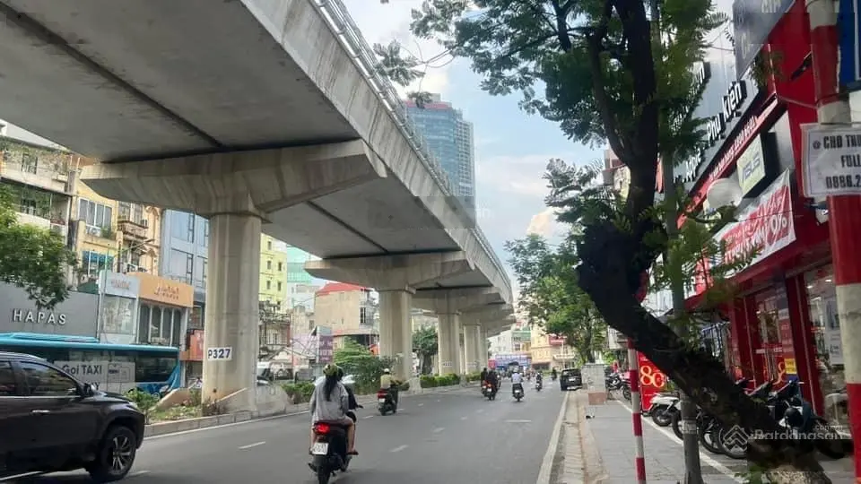 Mặt phố Cầu Giấy! Lô góc, kinh doanh siêu đỉnh, vỉa hè miên man, mặt tiền 6m, 55m2*5T, chỉ 20 tỷ