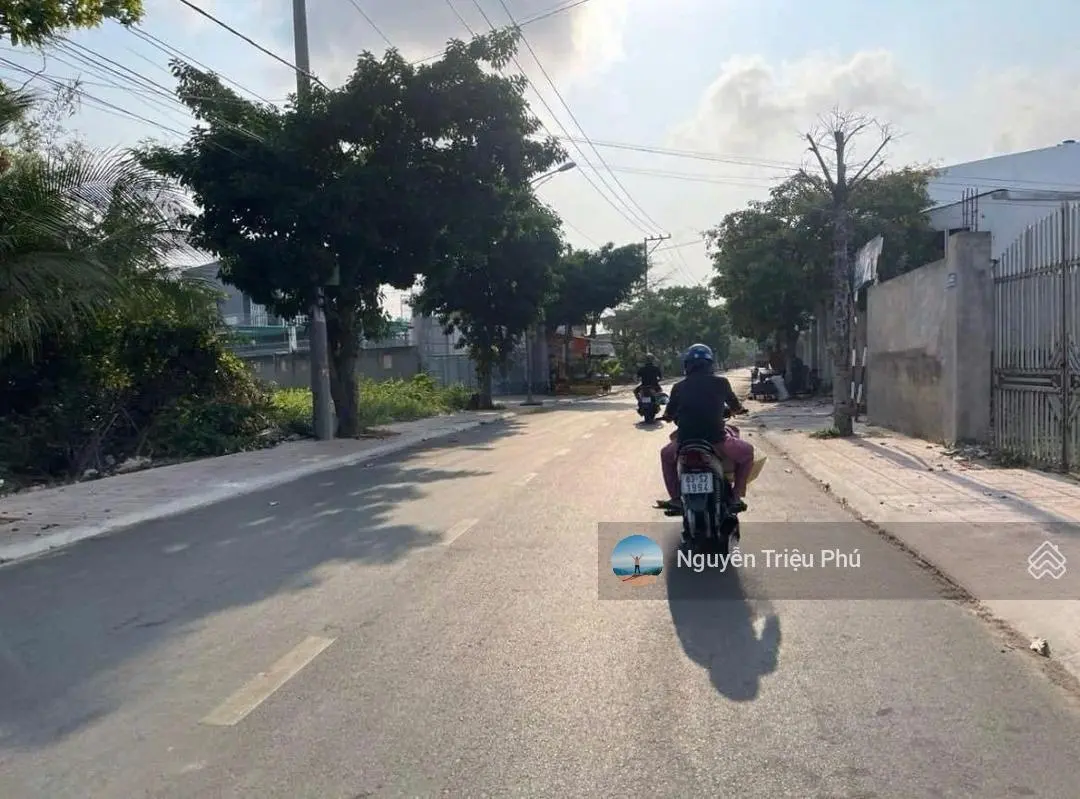 Kẹt tiền cần bán lô đất mặt tiền Nguyễn Đình Chiểu gần Trường THPT Thạnh Phước DT 120M2/SHR/600TR
