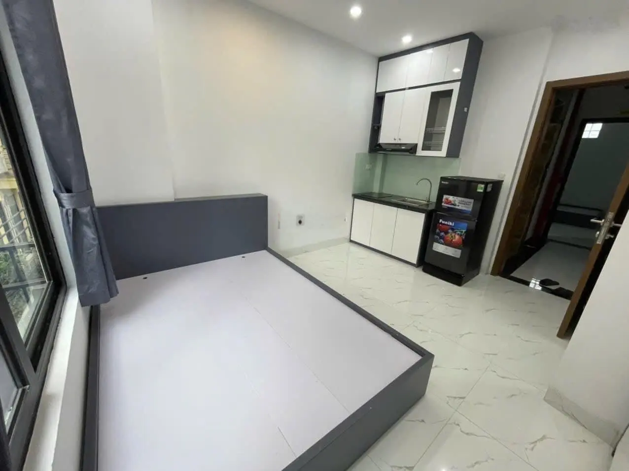 Bán toà chung cư mini tại Hoàng Mai 60m2x6 tầng giá 14,9tỷ 14 phòng, đường oto, full đồ, thang máy