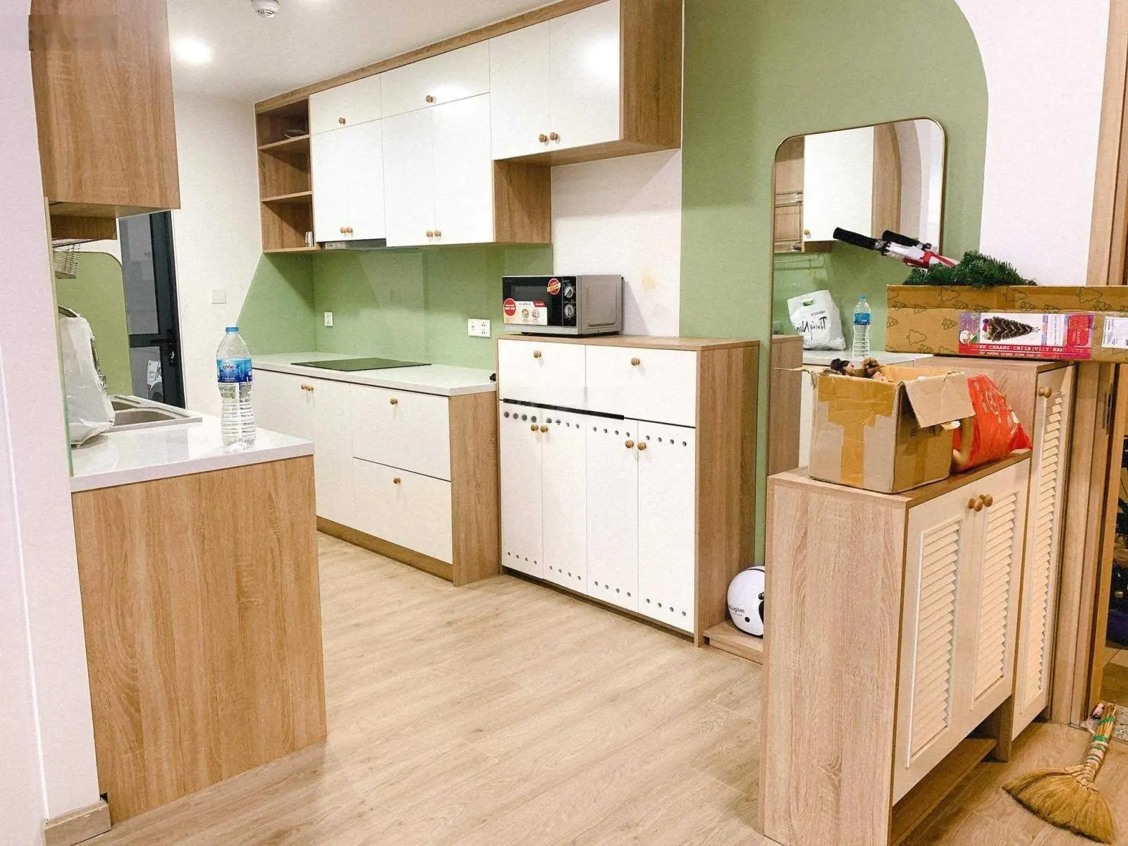 Bán gấp căn hộ 1PN Emerald - Celadon City, NT dính tường, giá 2.7 tỷ