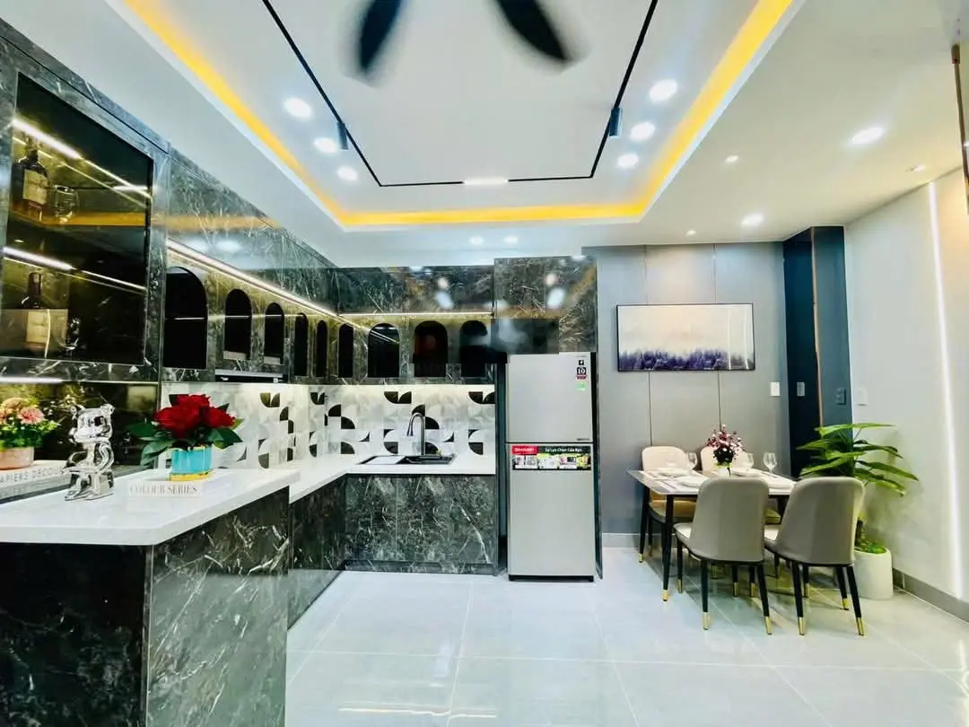Bán nhanh nhà Hồ Văn Huê,p9, Phú Nhuận gần Công Viên Gia Định DT 60m2 hẻm xe hơi, giá 2ty800, SHR