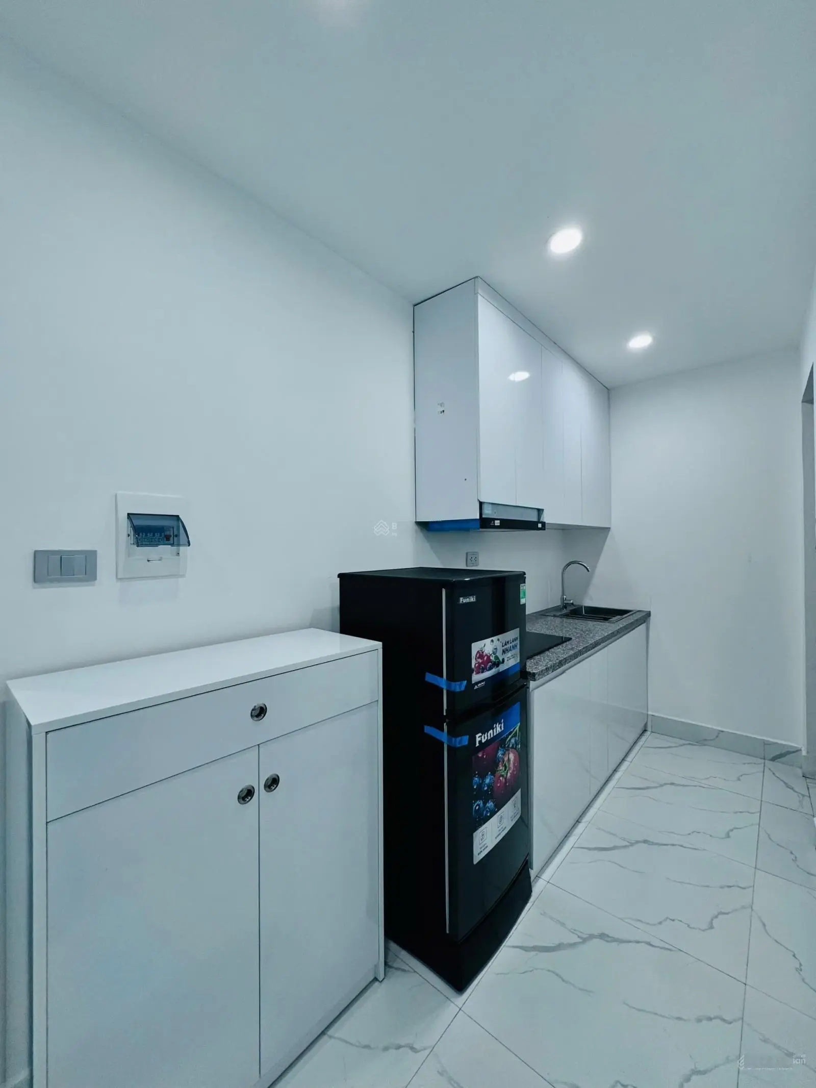 Chính chủ bán chung cư mini phố Thịnh Liệt (cạnh MediaMart), 80m2x7T mới tinh, 20 phòng giá 17.6 tỷ