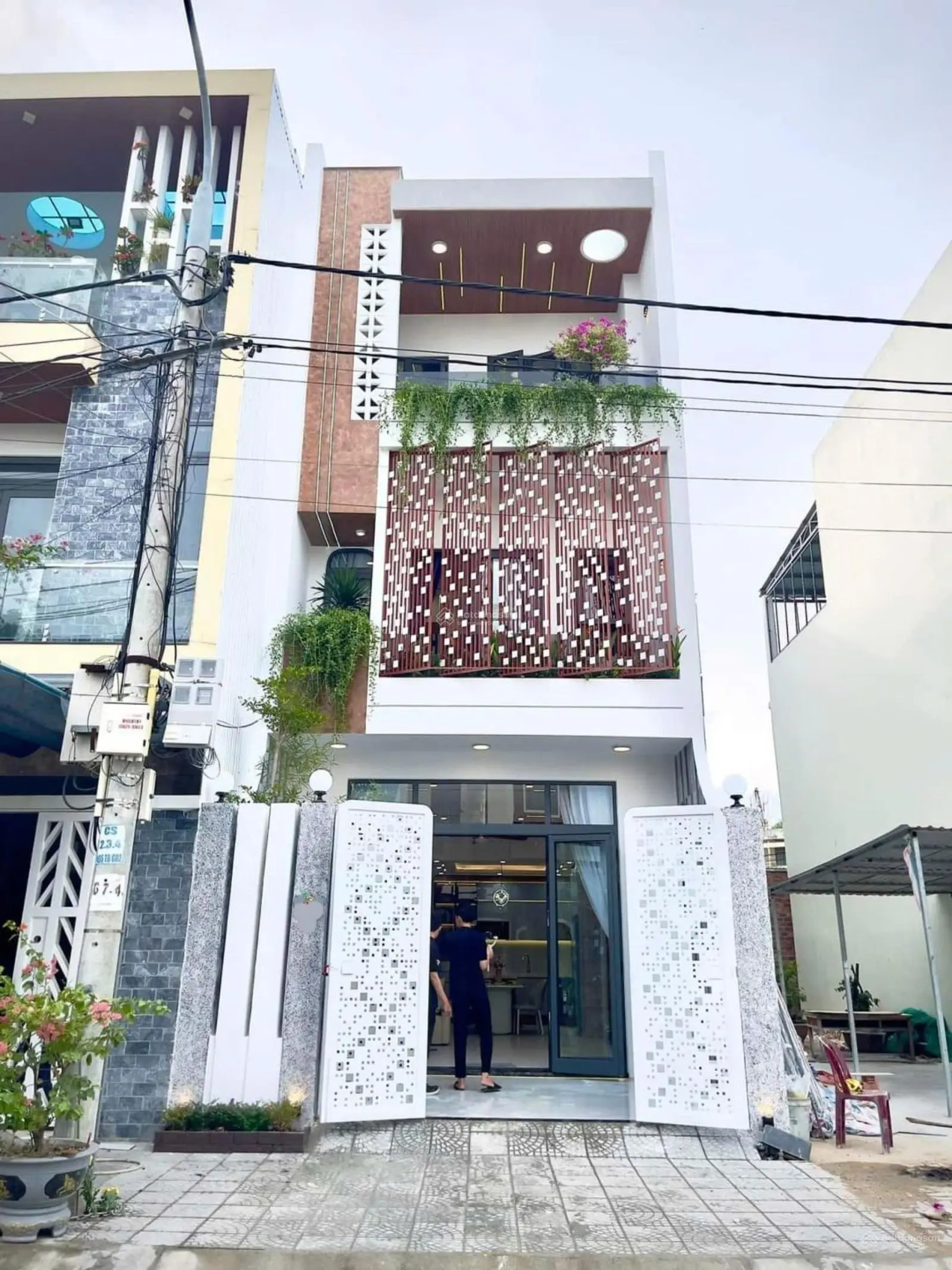 Bán nhà 3 tầng mới đẹp hiện đại hòa phú, hòa minh, liên chiểu, đà nẵng