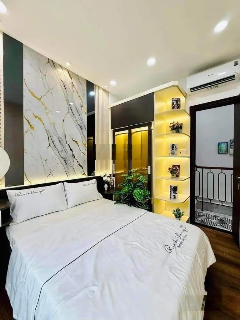 Quận 7 - Huỳnh Tấn Phát diện tích khủng 53 m2 - SHR - chỉ nhỉnh 4 tỷ thương lượng