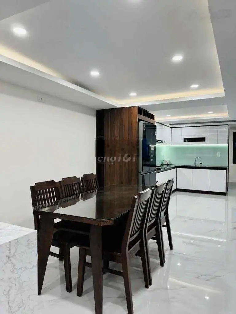 Bán nhà 3 tầng mặt tiền Phan Châu Trinh 84m2 full nội thất