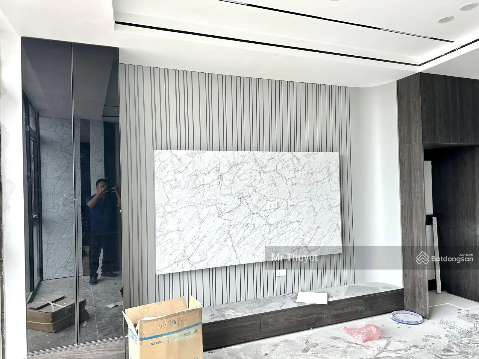 Cực hiếm-nhỉnh 15 tỷ-lâm du-bồ đề-long biên-8 tầng nở hậu-gara ô tô-thang máy-full nội thất