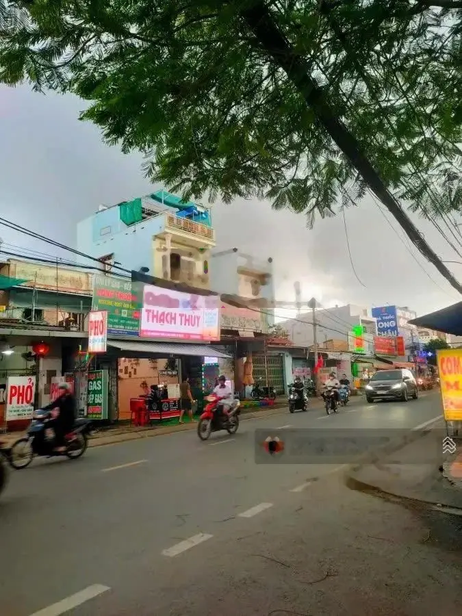 Mặt tiền Nguyễn Duy Trinh - 190m2 - chủ ngộp bank bán gấp