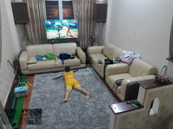 Cần bán nhà - phố Nguyễn Đình Chiểu - quận HBT - nhà thoáng trước sau - ngay CV Lê Nin