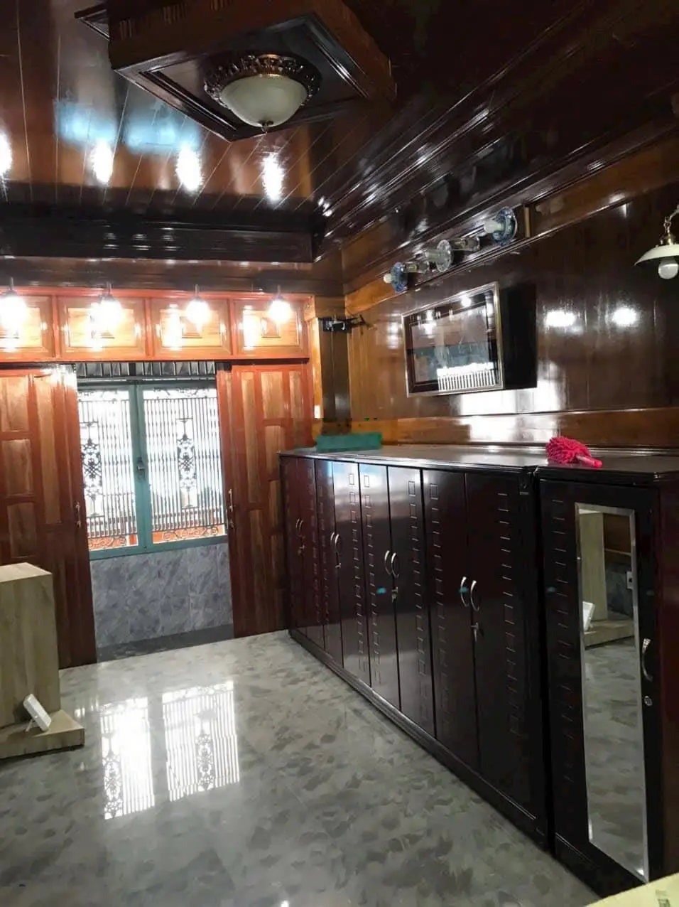 Kẹt tiền cần bán căn nhà hẻm 4m. Giá: 3tỷ3 40m2. Đoàn Văn Bơ P16 Q4. Sổ Riêng