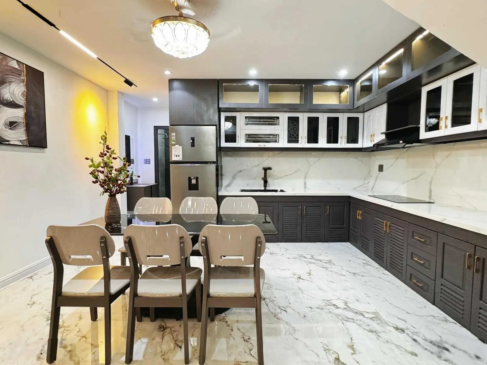 Bán nhà 3 tầng mái đúc sàn đúc 4PN, 3Wc, phòng thờ phòng khách đất 5X19m 95m2 đường Đoàn Khuê