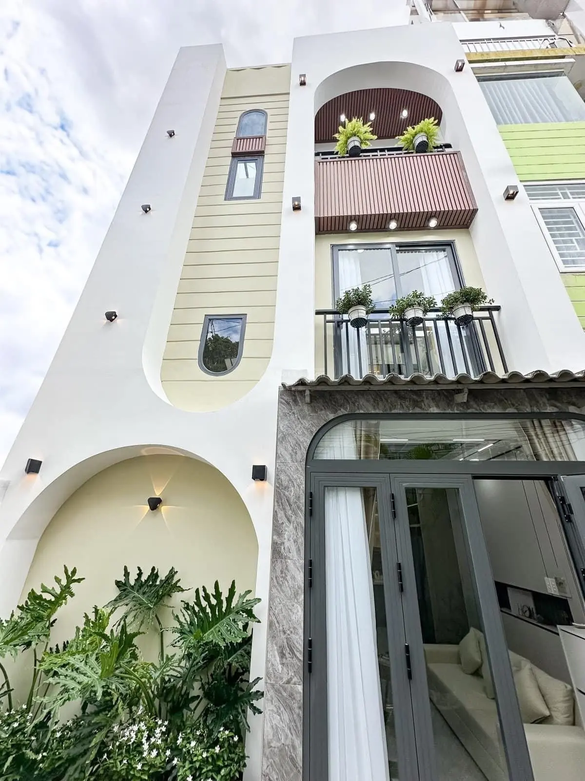 Nhà đẹp Lê Quang Định, Bình Thạnh - 31m2 - 3 tầng - Nhà mới dọn vào ở ngay - 4 tỷ 8