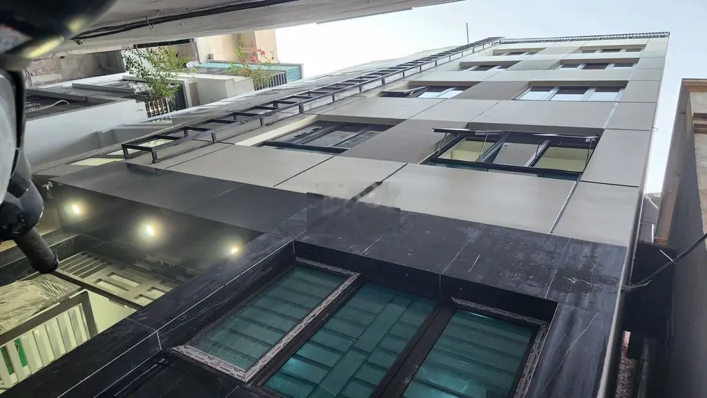 Cần bán gấp nhà dòng tiền cao 60m, 7T, 17 P khép kín đủ đồ, thang máy