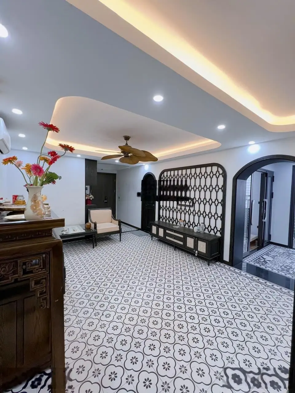 Cần bán căn hộ tòa 197 TRẦN PHÚ dt89m (3N2W) ban công ĐN,Giá 4,8 tỷ Sẵn sổ full Nt LH 0948 886 ***