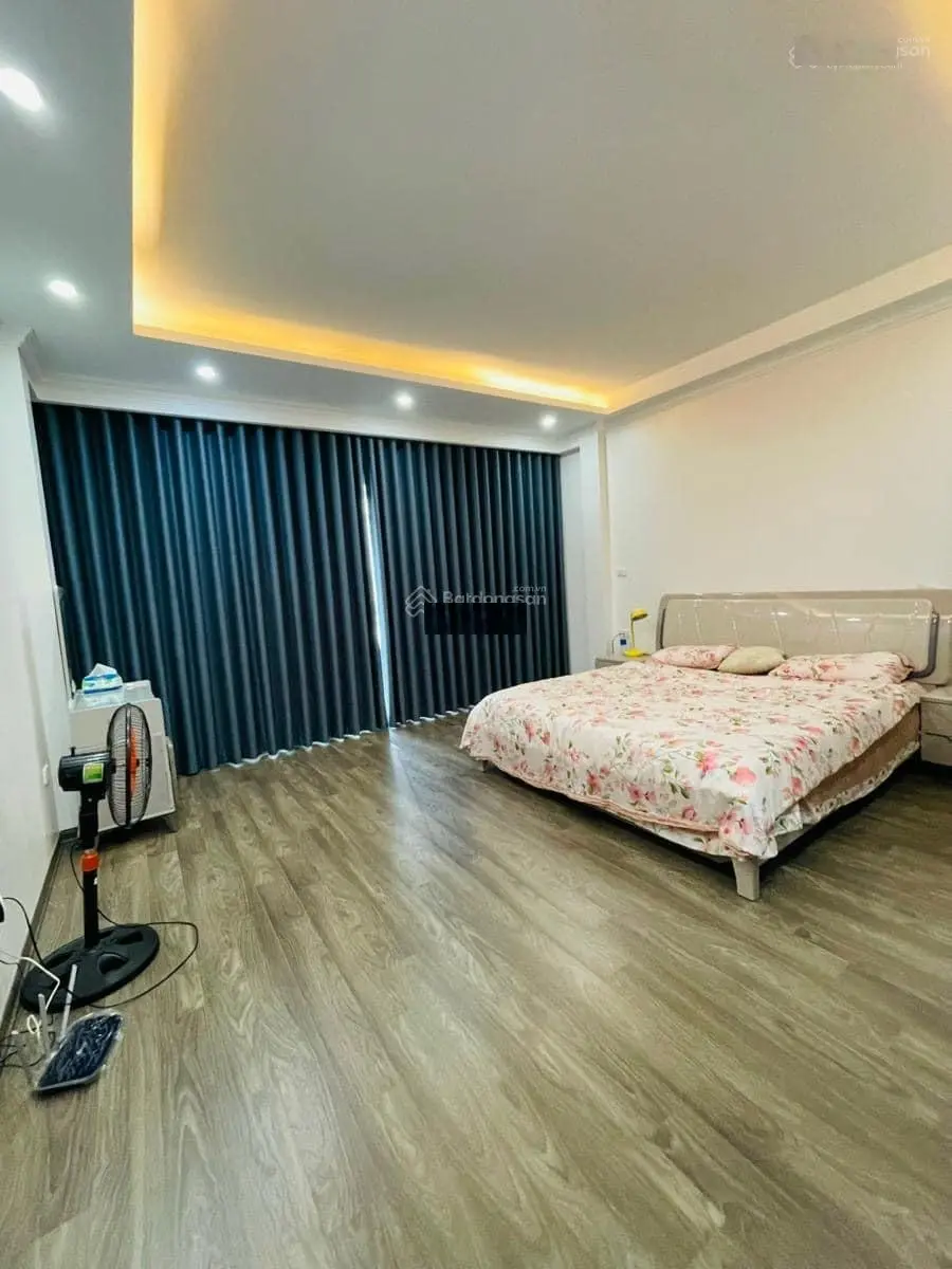 Bán nhà riêng 50m2, 14,8 tỷ tại Chùa Láng, Đống Đa, Hà Nội